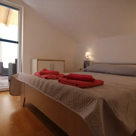 Ema Apartment Zadar
